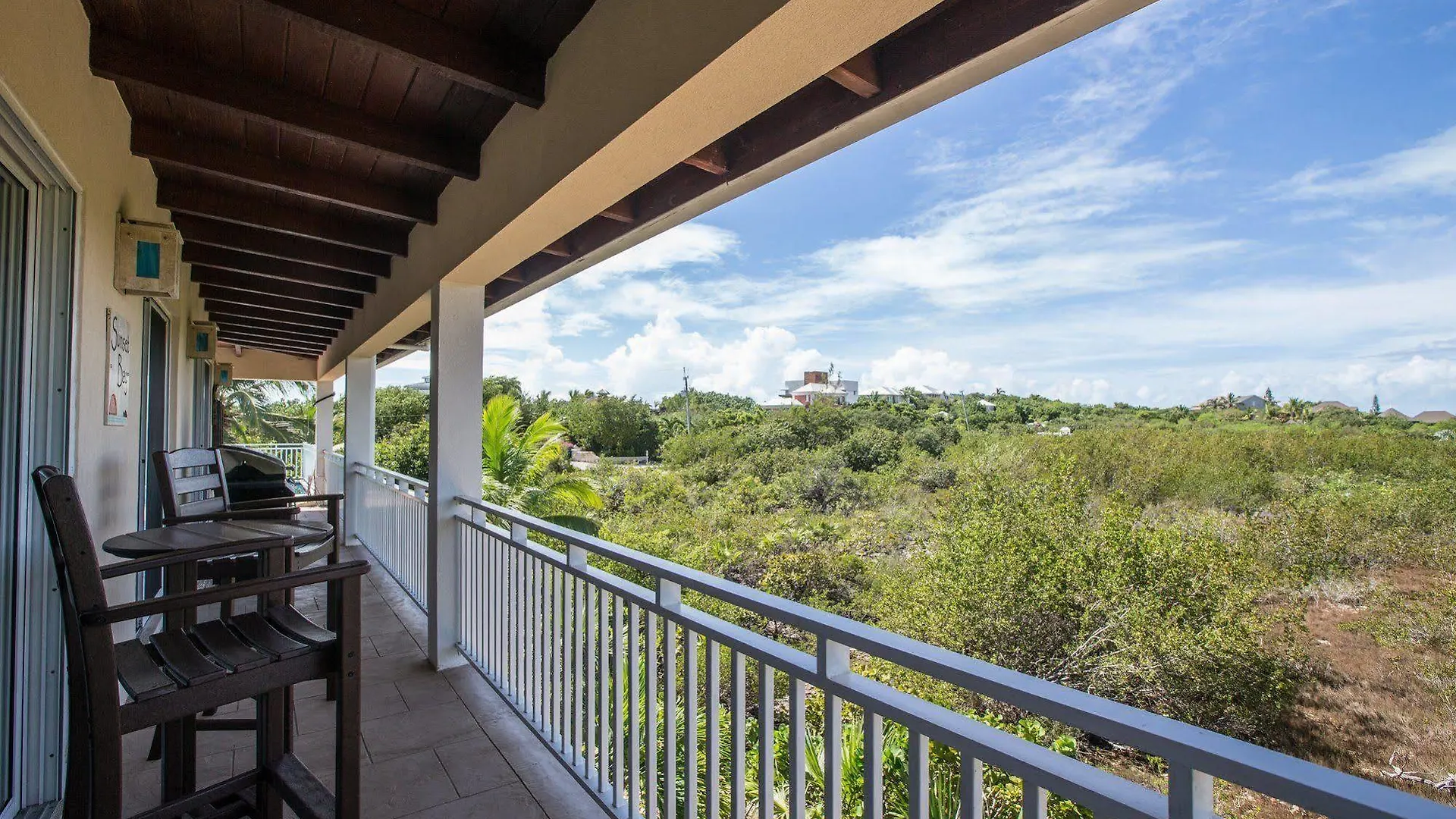 Hotel Casa De Isle Taylor Bay Beach